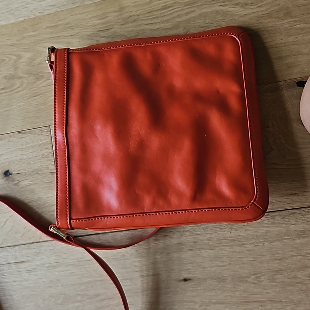Tory Burch Holly Big Logo crossbody - Picture 7 of 10